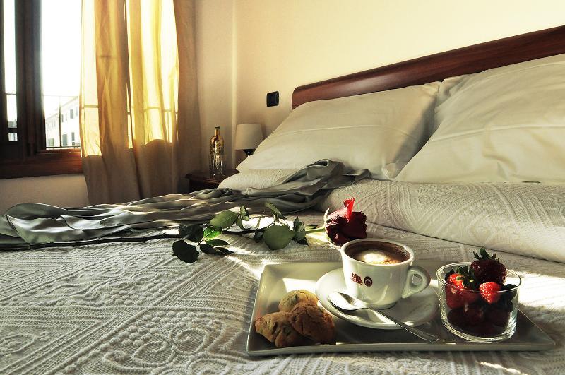 La Rotonda Relais Hotel Badoere Екстериор снимка